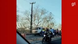 video:-motociclista-morre-apos-bater-na-traseira-de-caminhao-em-sao-luis