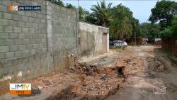 moradores-de-bairro-em-sao-luis-reclamam-da-obra-de-construtora-que-esta-causando-infiltracoes-nas-casas-e-buracos-nas-ruas