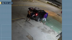 video:-criminosos-invadem-loja-de-roupas,-em-sao-luis,-e-levam-toda-a-mercadoria-do-local